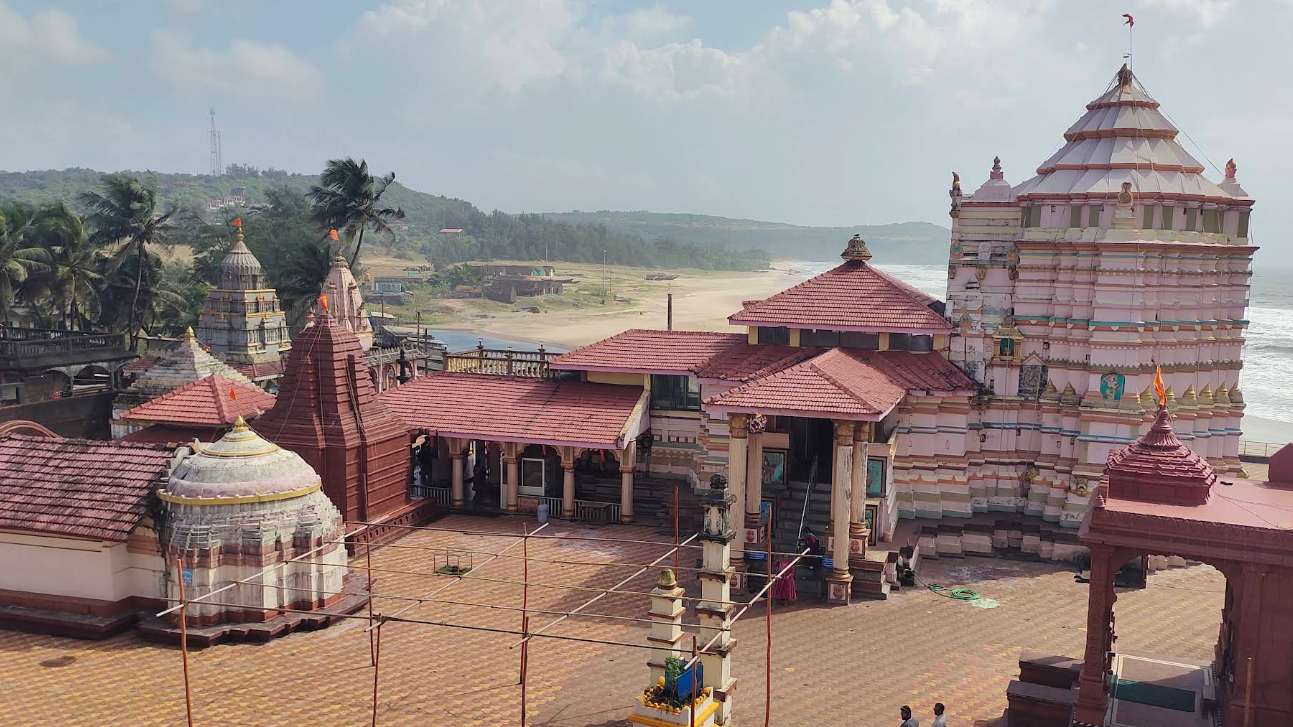 61 km from stay and has beach alongside